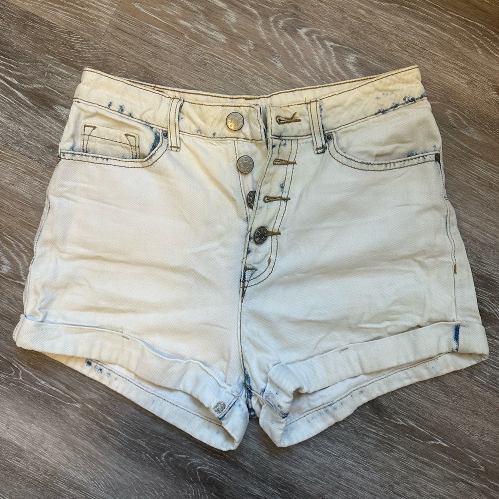 BDG Whitewashed Jean Shorts